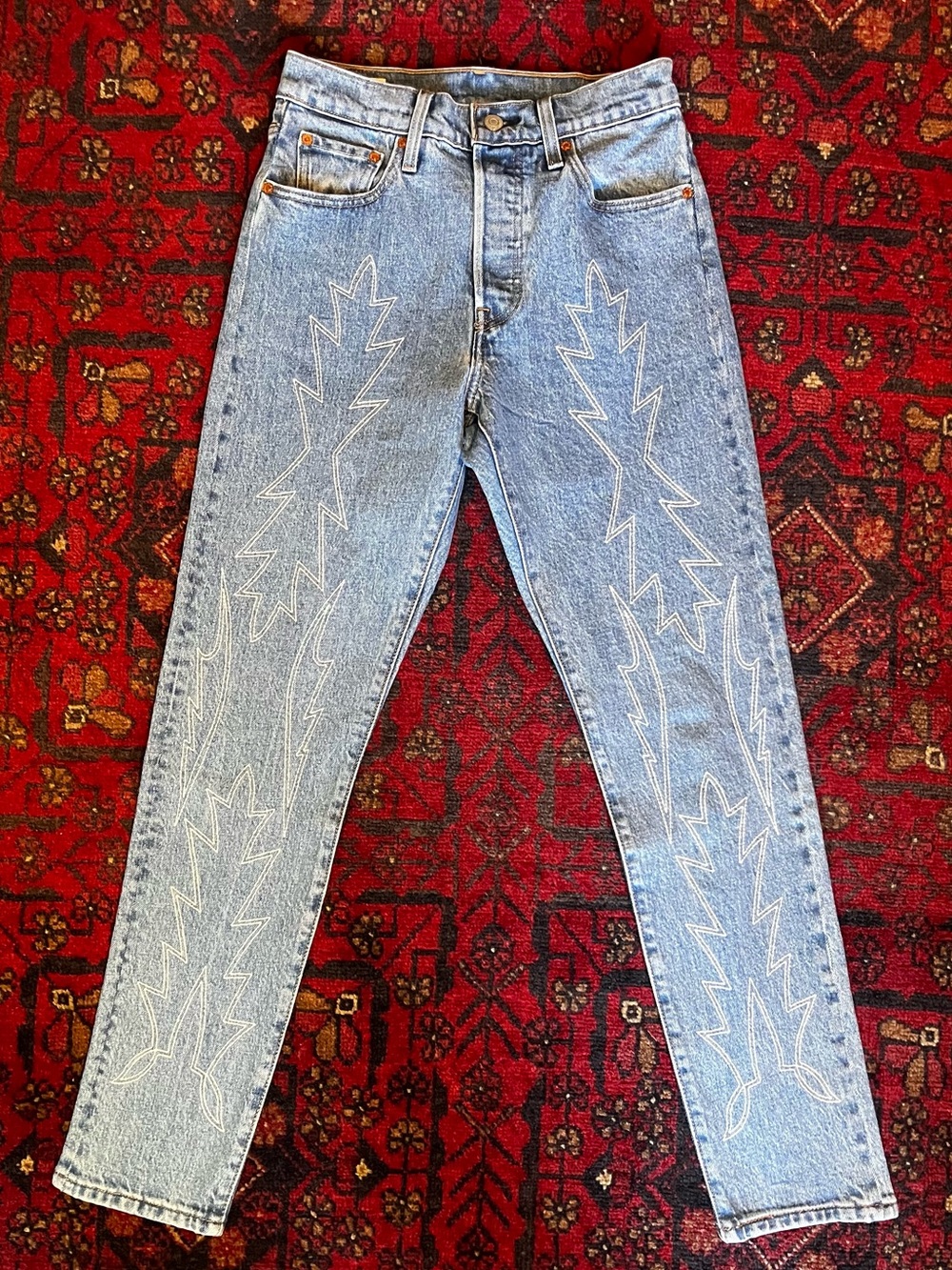 Levi's Medium Blue Straight-Leg Jeans with White Zigzag Embroidery. New no tags - Picture 3 of 15